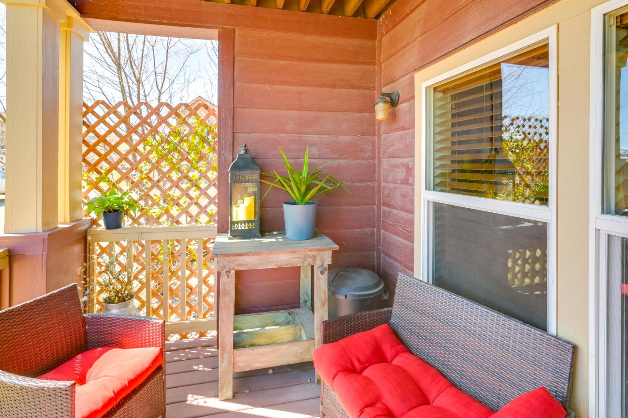 Ennis Vacation Rental With Balcony Walk To Downtown Exterior foto